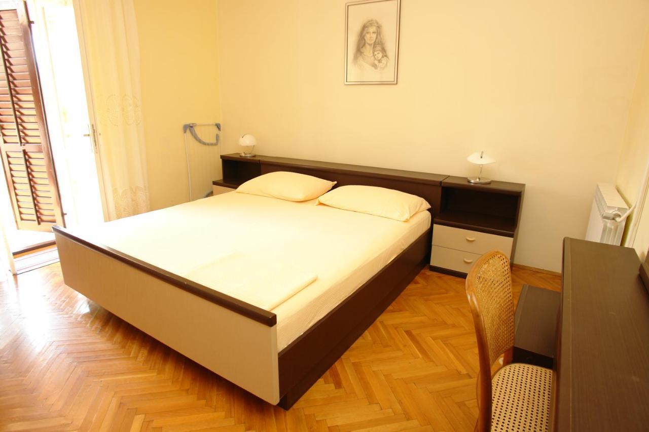 Apartments And Rooms With Parking Space Pag - 13060 Паг Екстериор снимка