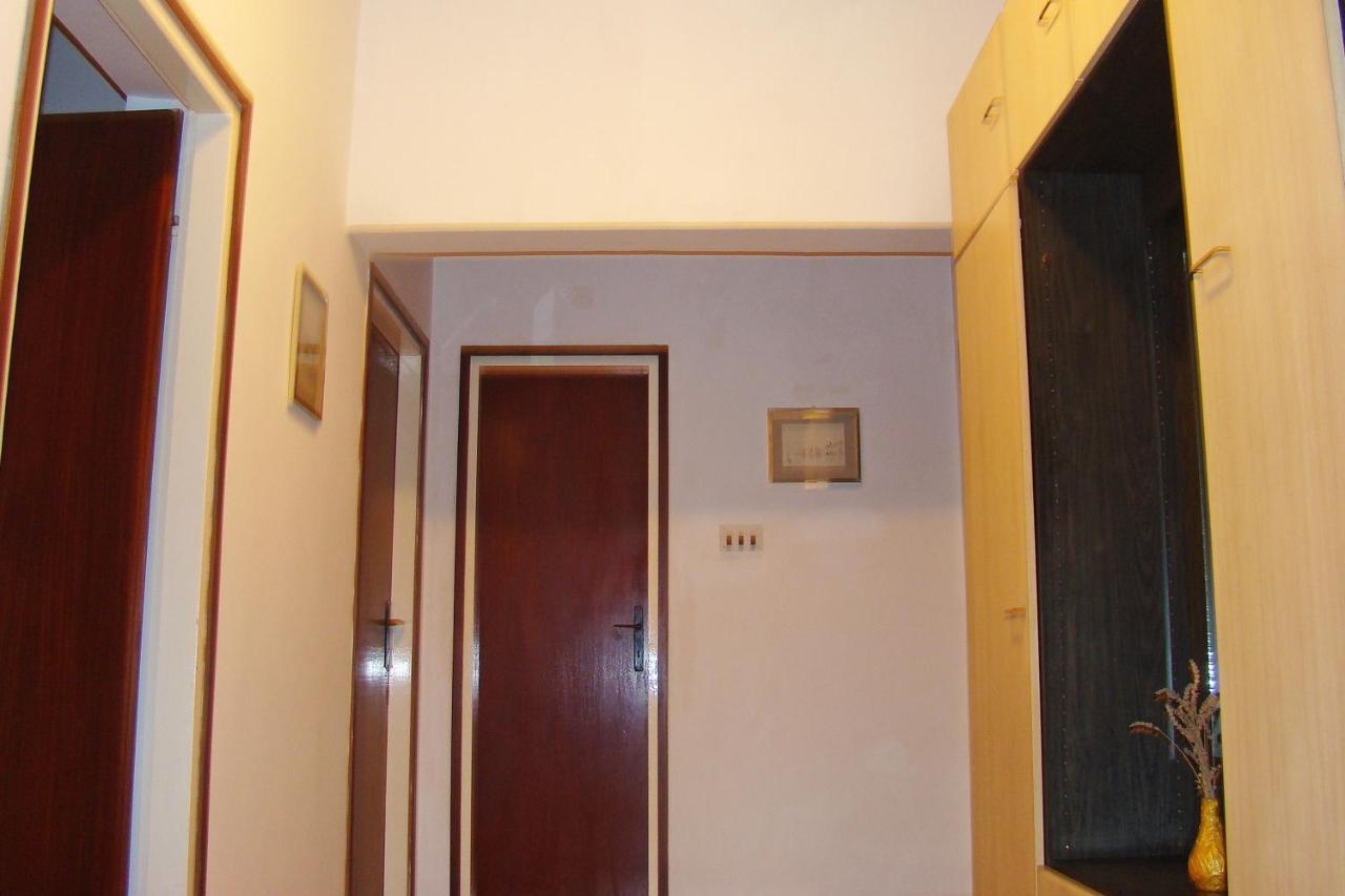 Apartments And Rooms With Parking Space Pag - 13060 Паг Екстериор снимка